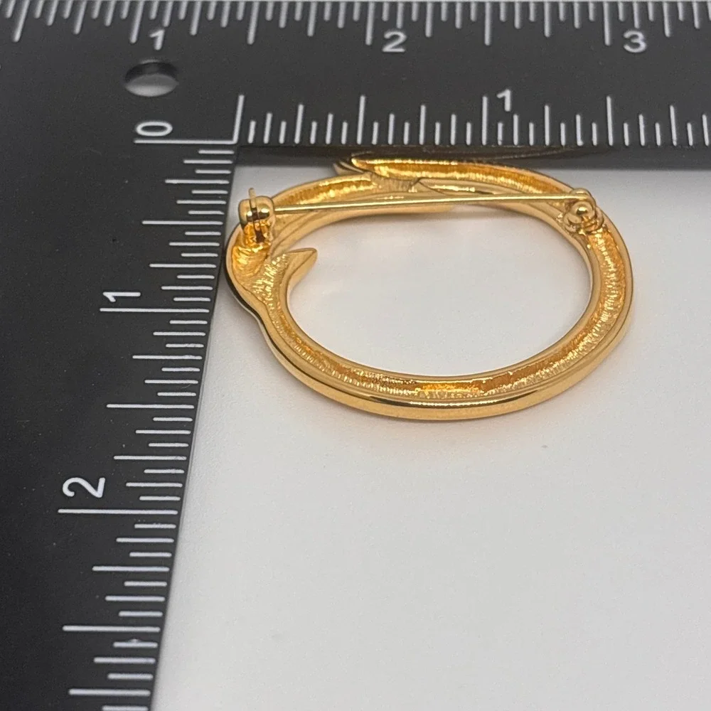 Vintage Brooch Gold Tone Abstract Circle Modern‎ Minimalist Statement Jewelry